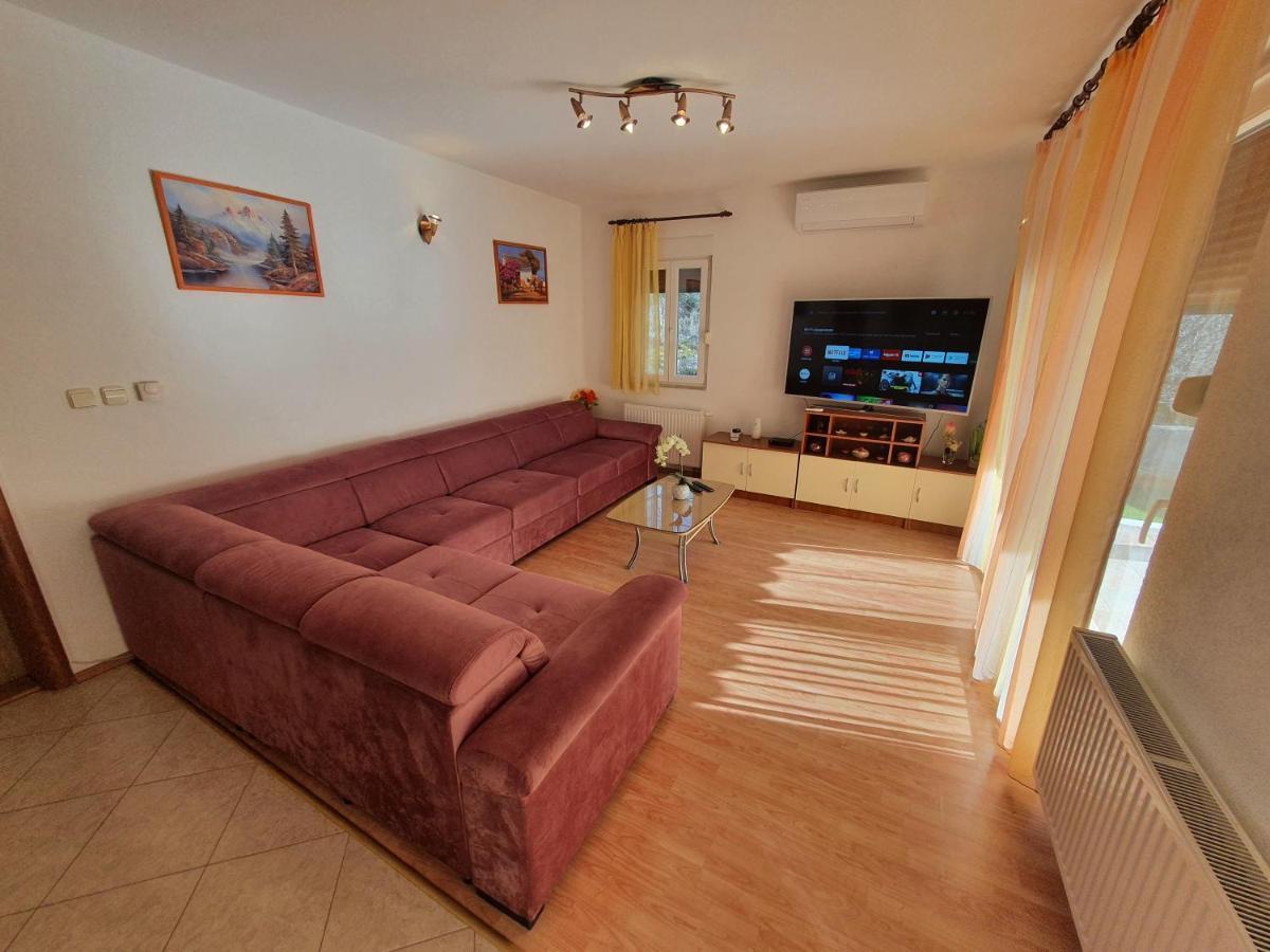 Villa Zvonimir Zagvozd Luaran gambar