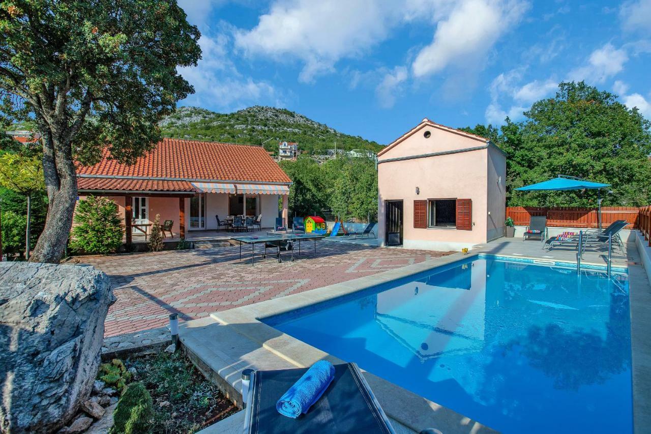 Villa Zvonimir Zagvozd Luaran gambar