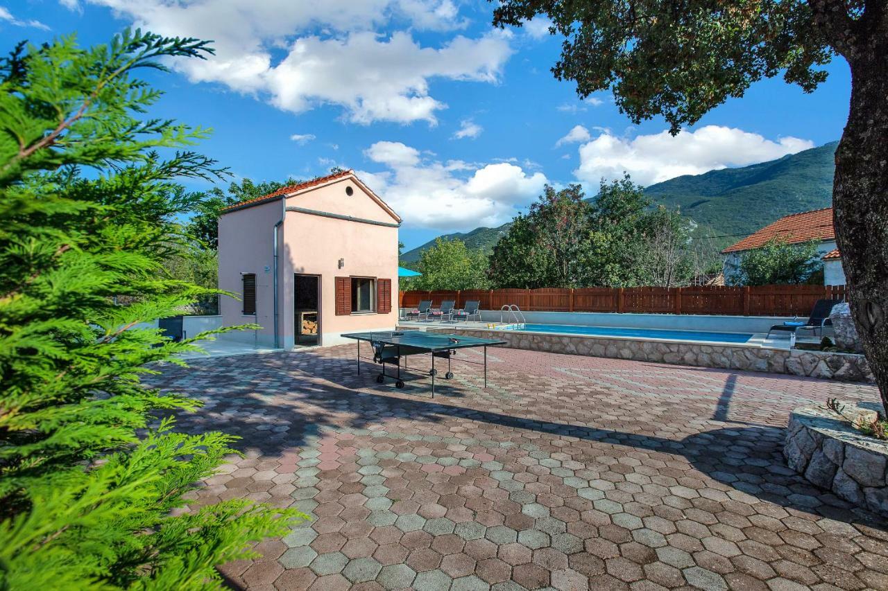 Villa Zvonimir Zagvozd Luaran gambar