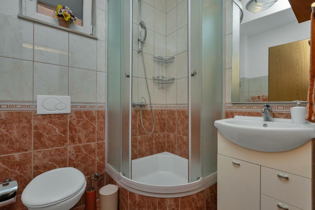 Villa Zvonimir Zagvozd Luaran gambar