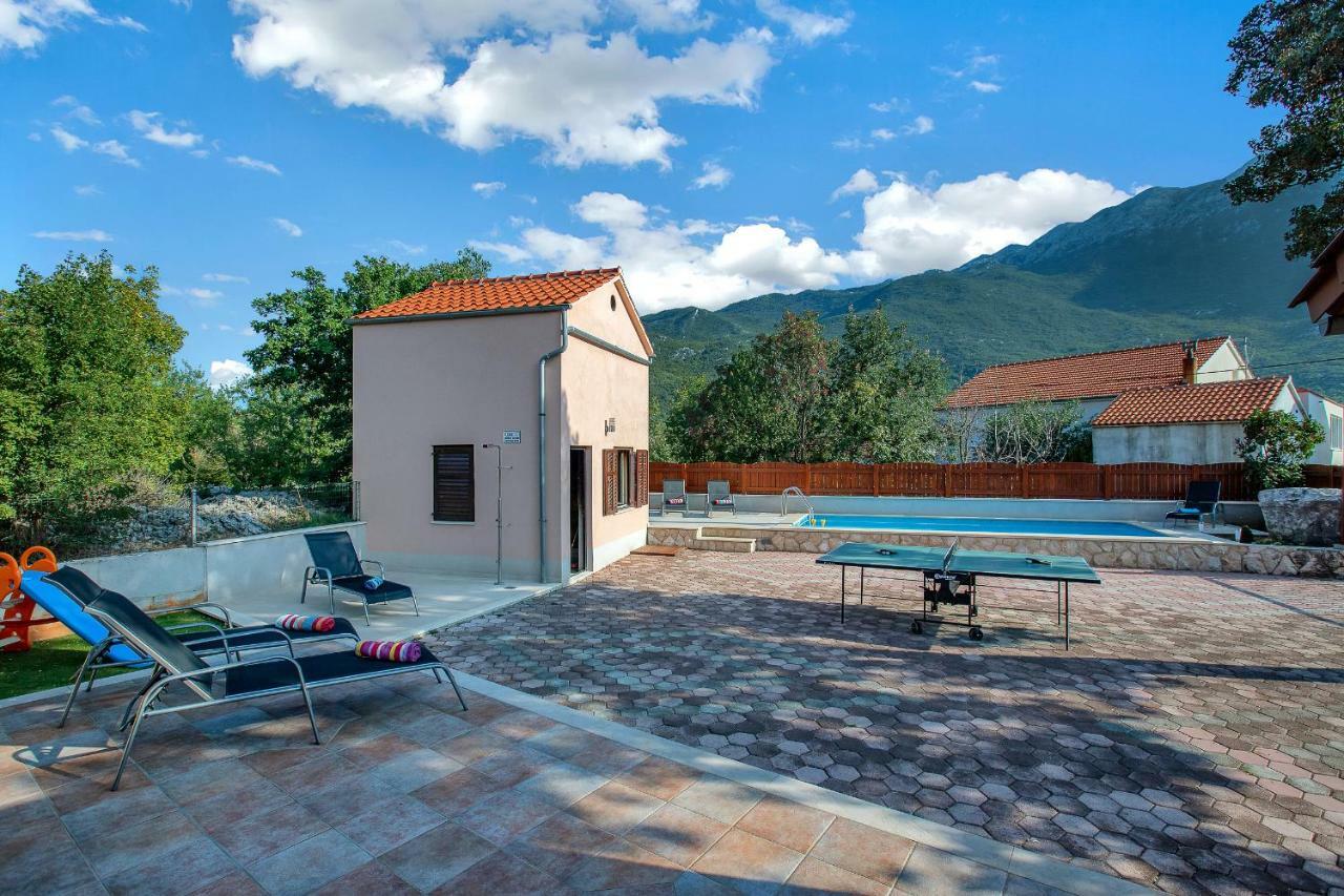 Villa Zvonimir Zagvozd Luaran gambar