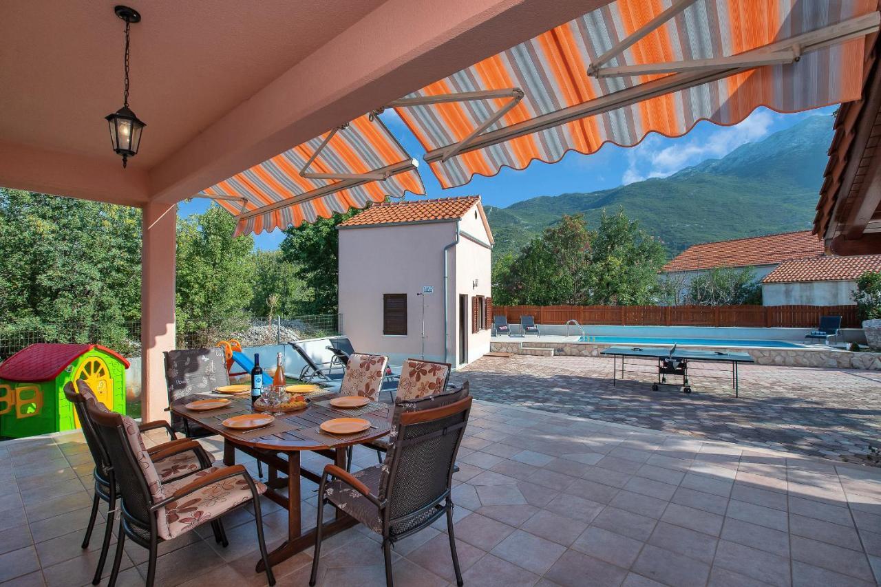 Villa Zvonimir Zagvozd Luaran gambar
